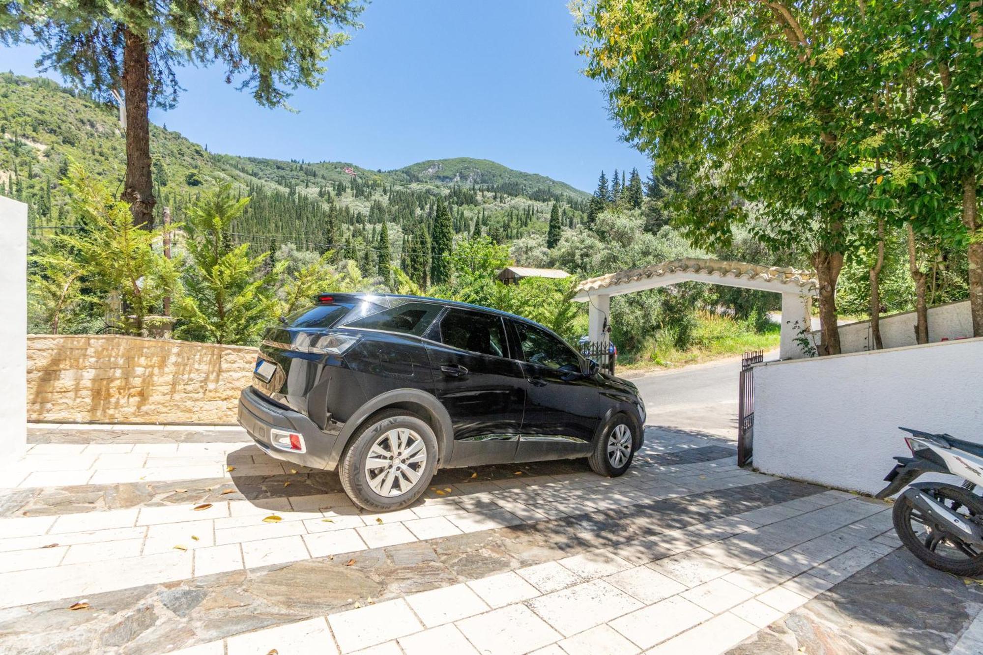 Διαμέρισμα Doliva Chris Private Pool